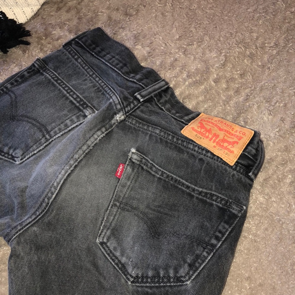 LEVI Black-wash denim jeans🌘🔥